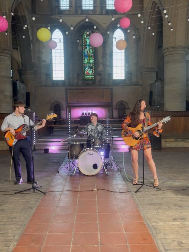 So much fun filming the new promo for the Peacocks last night @leftbankleeds ❤️

Keep your eyes peeled 👀

#leftbankleeds #leftbankleedswedding #promo #yorkshirewedding #yorkshireweddings #yorkshireweddingphotographer #bride #lovedupnorth #weddingband #leedswedding #ido #wedding2026 #justengaged